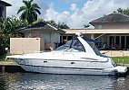 Cruisers Yachts 3672 Express 2001