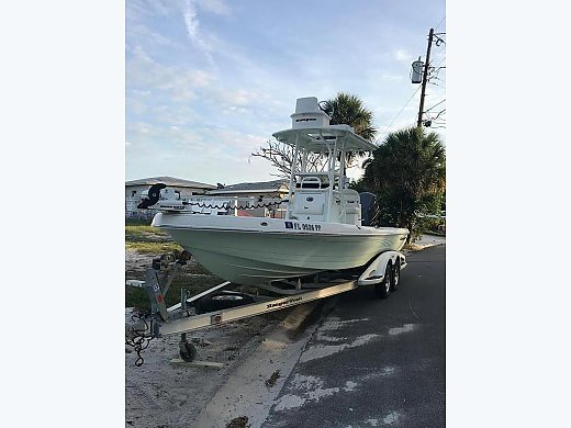 2014 Ranger 2310 Bay Ranger