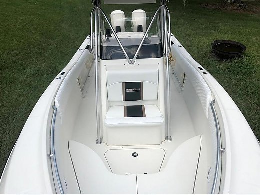 2000 Hydra-Sports 2390