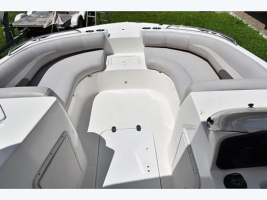 2017 Hurricane Sundeck Sport 188...