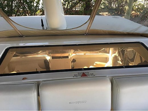 2000 Silverton 422 Motor Yacht
