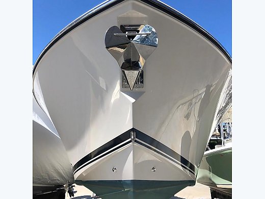 2018 Pursuit S 328 Sport