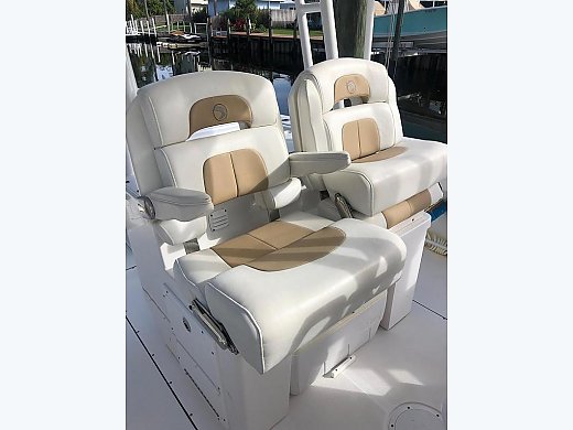 2017 Edgewater 320CC