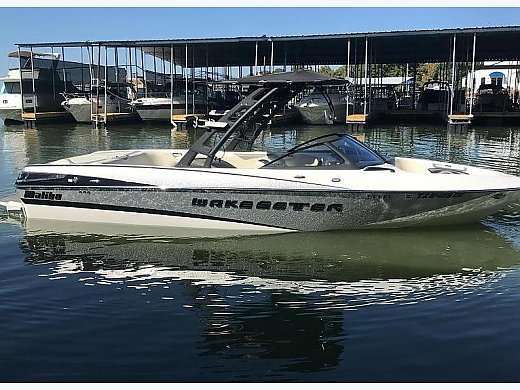 2015 Malibu Wakesetter 247 LSV