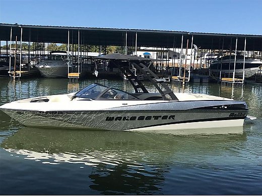 2015 Malibu Wakesetter 247 LSV