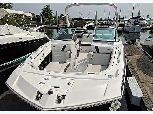 2016 Regal 24 Fasdeck