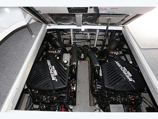 2004 Sea Ray 380 Sundancer