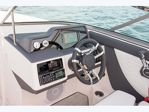 2017 Regal 26 Fasdeck