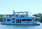 Destination Yachts houseboat 2007