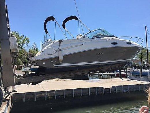 2006 Sea Ray 240 Sundancer