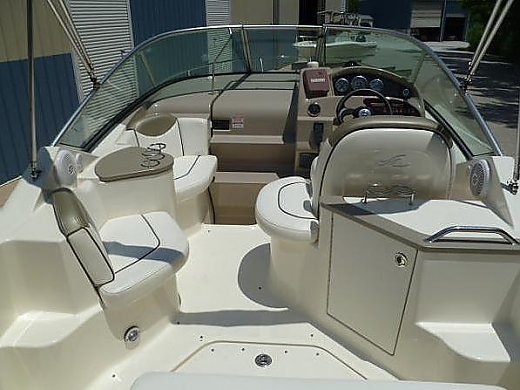 2006 Sea Ray 240 Sundancer