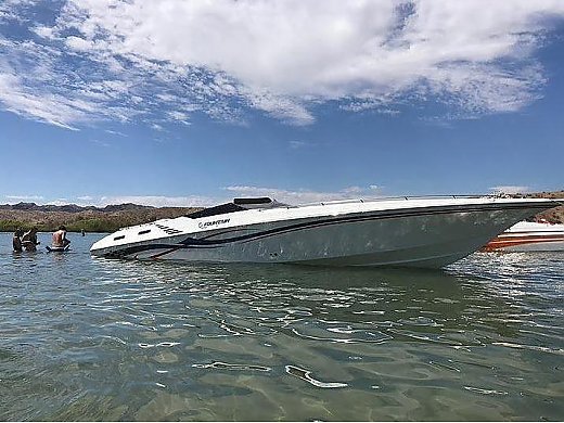 2005 Fountain 35 Executioner