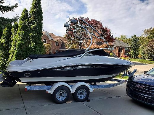 2007 Sea Ray 210 Select