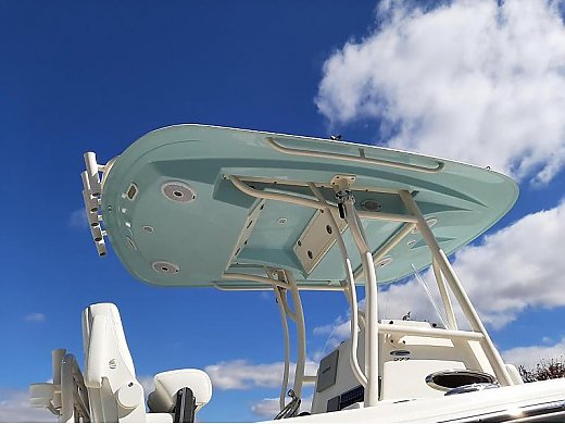 2018 Cobia 277 Center Console