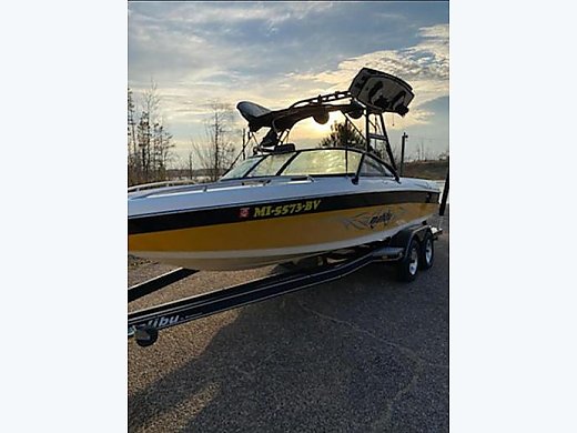 2003 Malibu Wakesetter 23 LSV