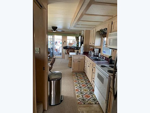 1999 Horizon Houseboat