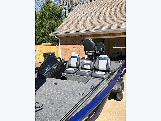 2018 Lowe Stinger 175C