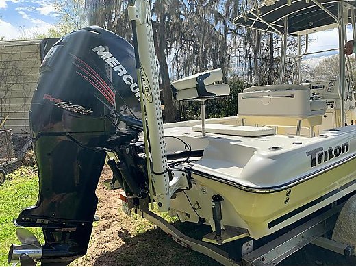2012 Triton 240 LTS Pro