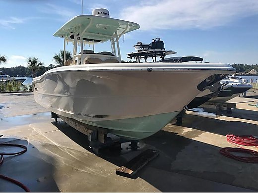 2018 Key West 281 Center Console