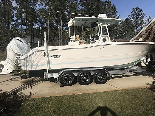 2018 Key West 281 Center Console