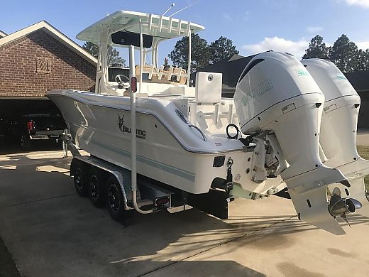 2018 Key West 281 Center Console