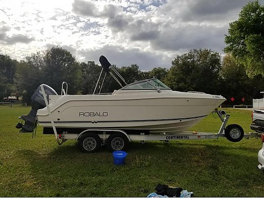2005 Robalo 227 Robalo