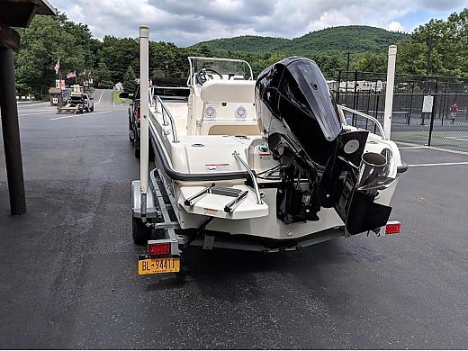 2016 Boston Whaler 170 Dauntless