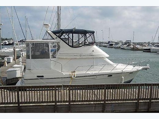 1998 Bayliner 3587