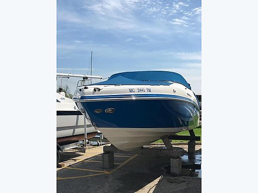 2012 Rinker Captiva 246 BR
