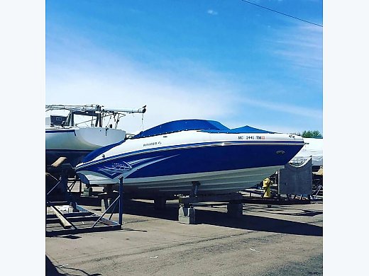 2012 Rinker Captiva 246 BR