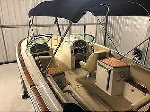 2006 Chris-Craft Launch 25