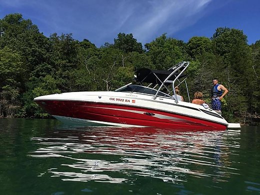 2011 Sea Ray 240 Sundeck