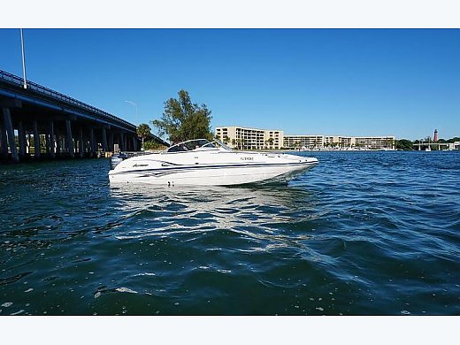 2006 Hurricane Fundeck 238 RE OB