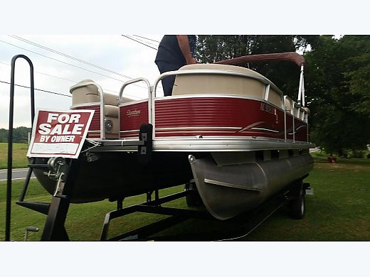 2013 Sun Tracker Party Barge 20 ...
