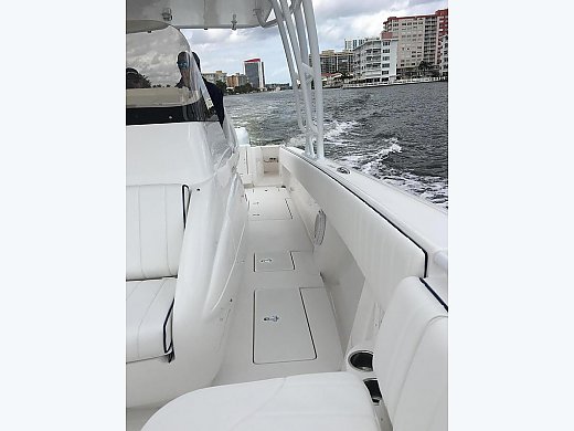 2016 Intrepid 327 Center Console