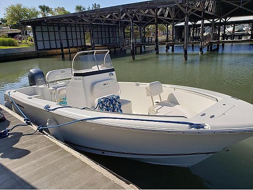 2014 Sea Hunt Triton 210