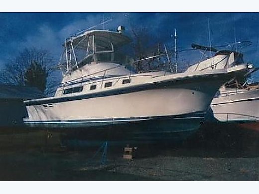 1999 Albin Command Bridge