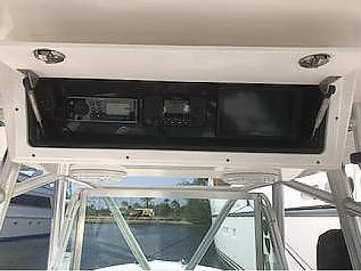 2005 Regulator 32 Fs