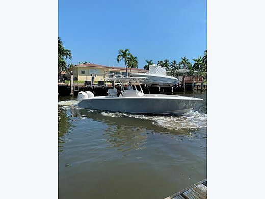 2019 Jupiter 30 HFS