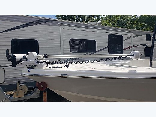 2018 Sea Pro 248 Bay DLX