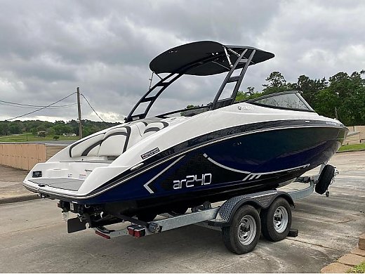 2016 Yamaha AR240