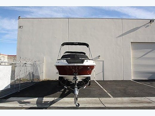 2006 Sea Ray 240SD Sundeck