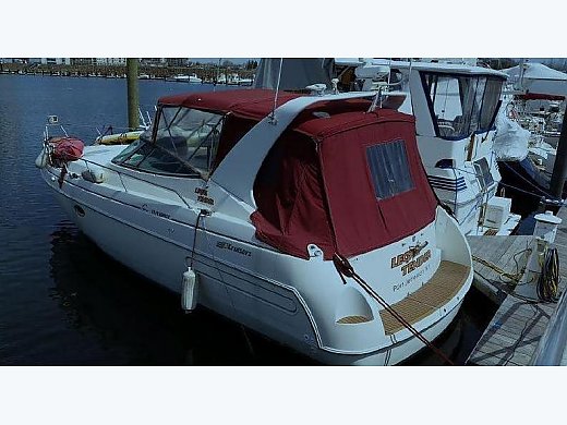 1996 Cruisers Yachts 3570 Esprit