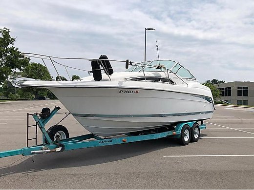 1996 Carver 250 Express Cruiser