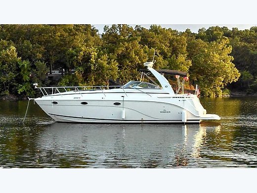 2006 Rinker 390 Express Cruiser