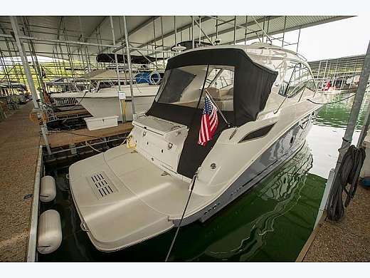 2017 Sea Ray 350 Sundancer Coupe