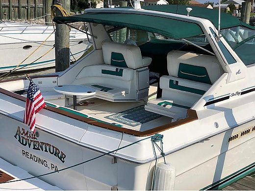 1990 Sea Ray 390 Express Cruiser