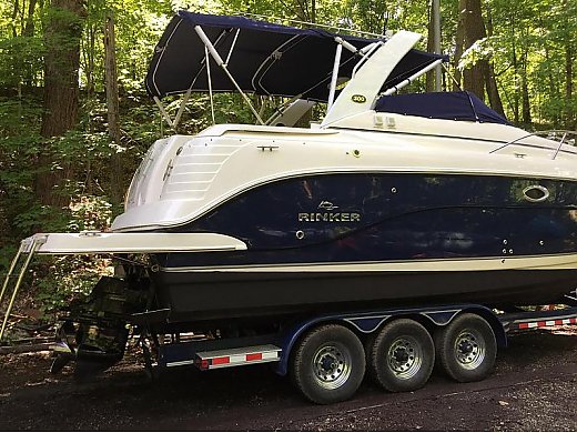 2006 Rinker 300 Express Cruiser