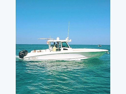 2010 Boston Whaler 370 Outrage
