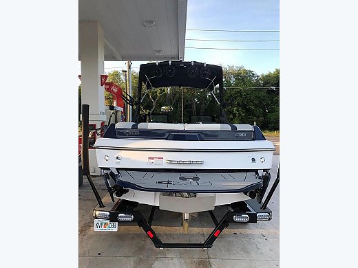 2019 Axis A20